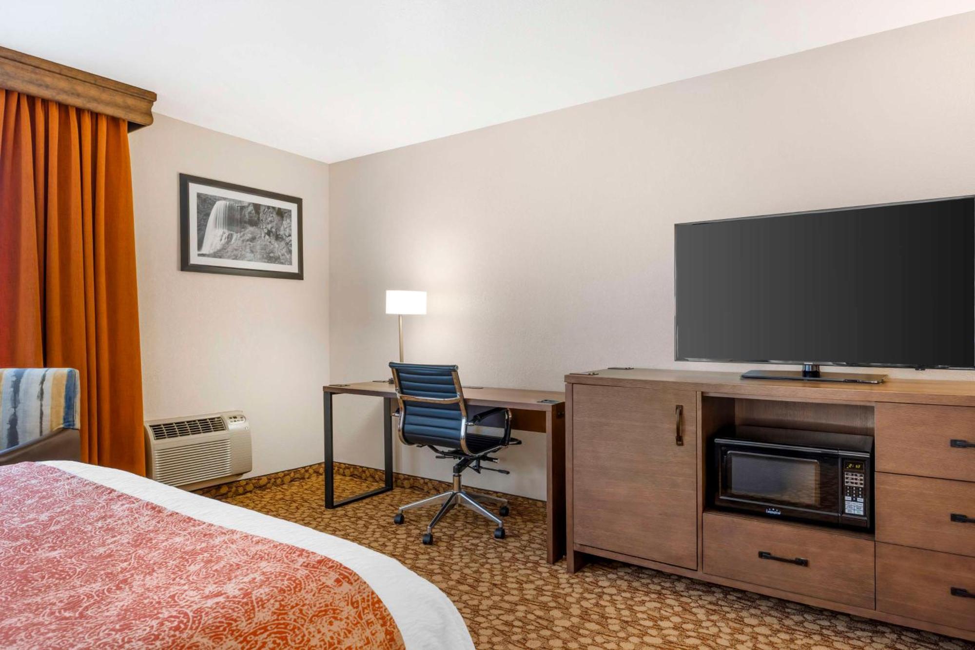 Best Western Plus Mill Creek Inn Салем Екстериор снимка