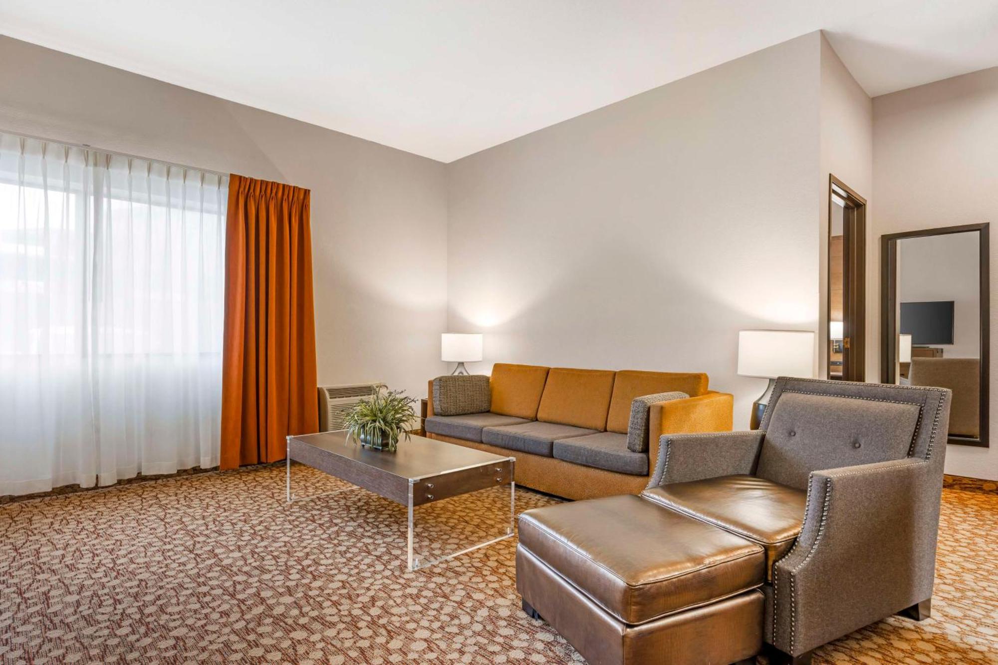 Best Western Plus Mill Creek Inn Салем Екстериор снимка