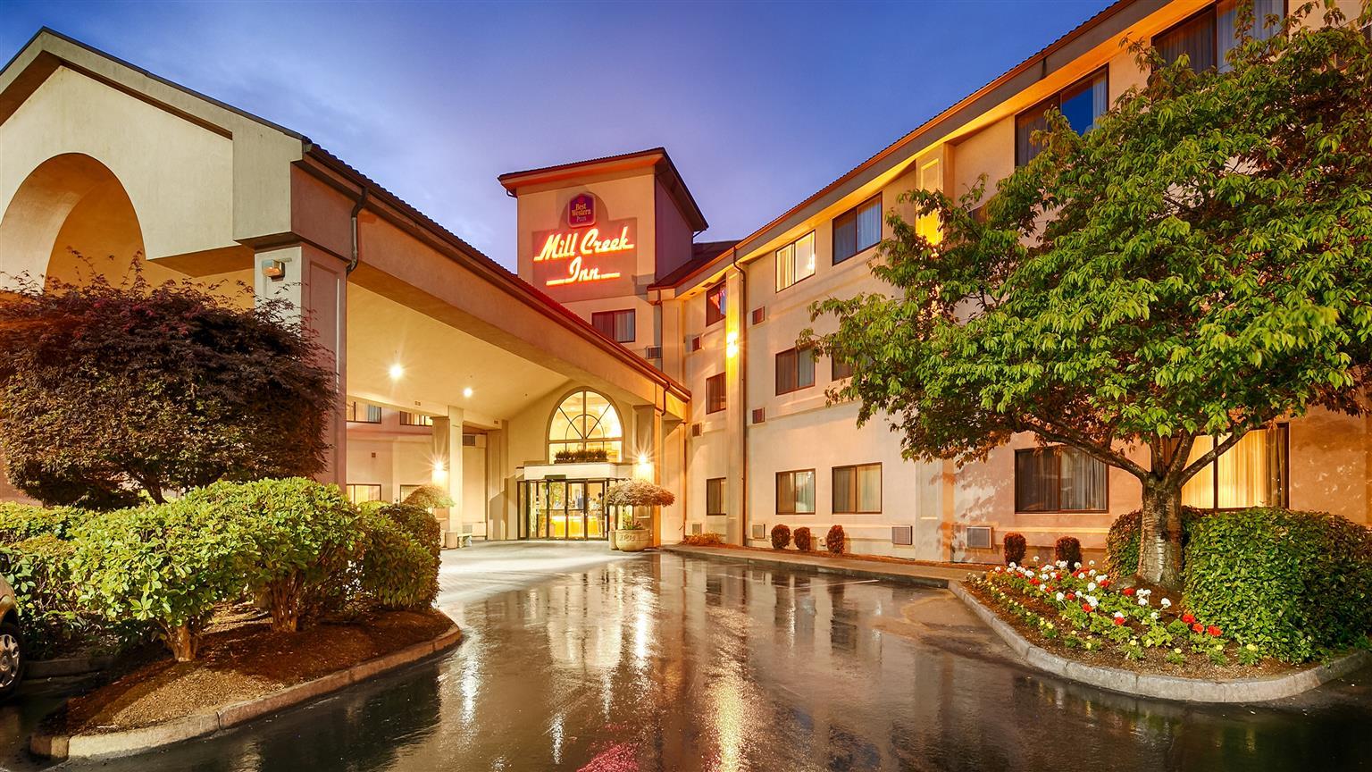 Best Western Plus Mill Creek Inn Салем Екстериор снимка