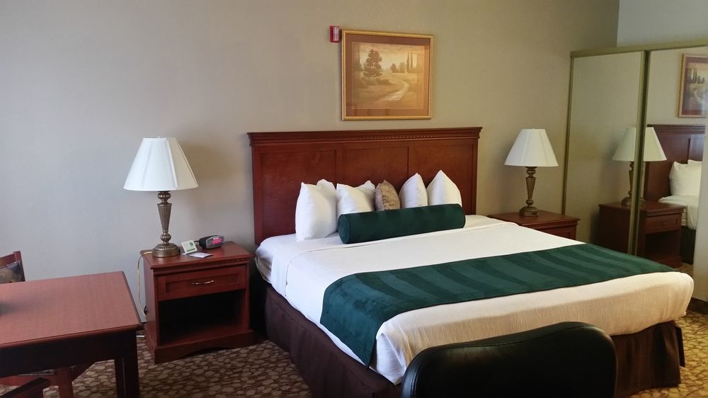 Best Western Plus Mill Creek Inn Салем Екстериор снимка